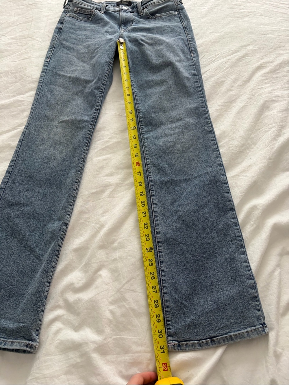 True Religion Women’s Mid-Rise Billie Straight Leg Light Wash Jeans Size 27 - Picture 10 of 16